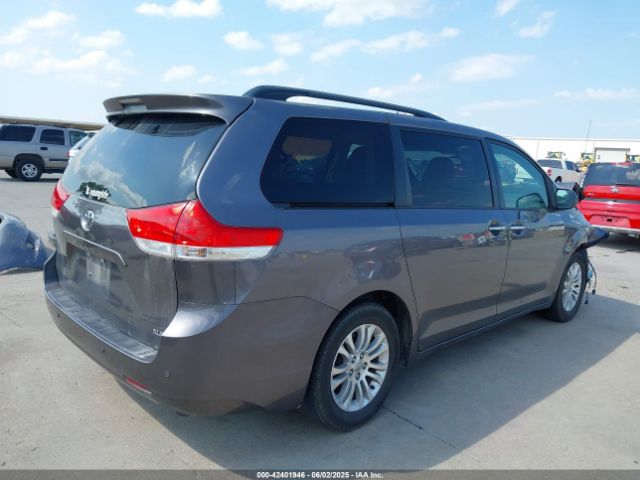 5TDYK3DCXES515112 Toyota Sienna Xle V6 8 Passenger