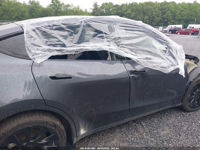 7SAYGDEE9PF872654 Tesla 2023