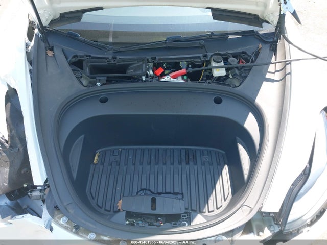 2023 TESLA MODEL 3 5YJ3E1EAXPF645384 Photo 9