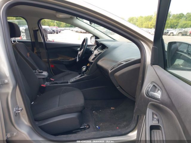 1FADP3F29FL254889 Ford FOCUS SE