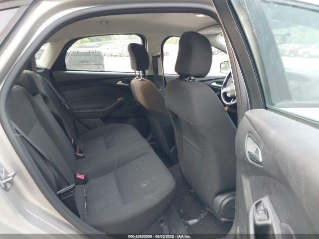 1FADP3F29FL254889 Ford FOCUS SE