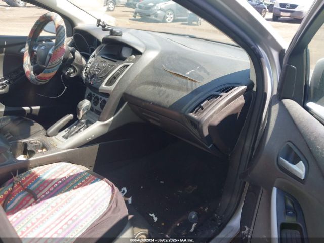 1FADP3F27EL261192 Ford FOCUS SE