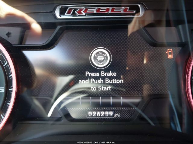 1C6SRFLT4NN177112 RAM 1500 Rebel  4x4 5'7 Box