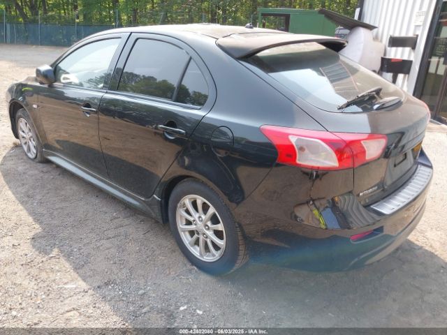 2011 MITSUBISHI LANCER SPORTBACK JA32X2HU5BU016129 Photo 2