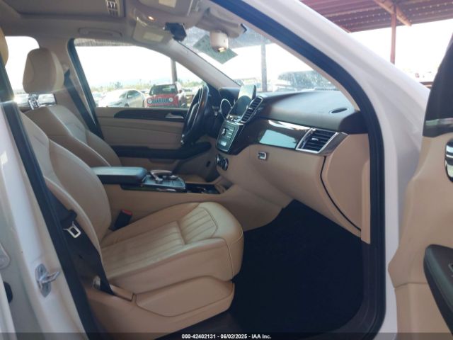 4JGDA5HB1HA899499 Mercedes-Benz m276