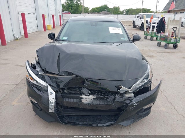 Nissan 2022 2022 1N4BL4DW1NN321387 Image 13