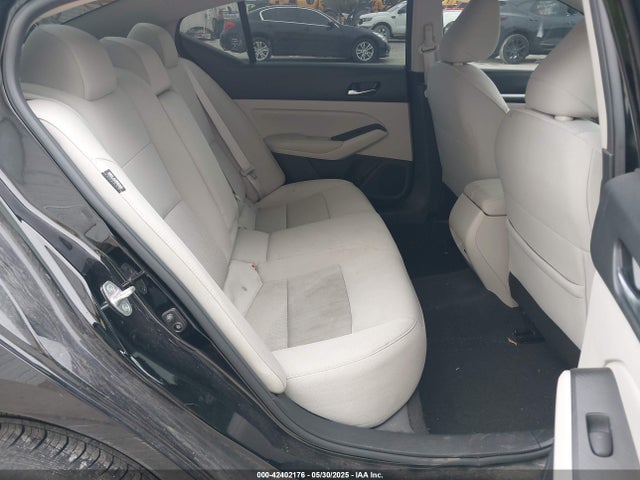 Nissan 2022 2022 1N4BL4DW1NN321387 Image 8