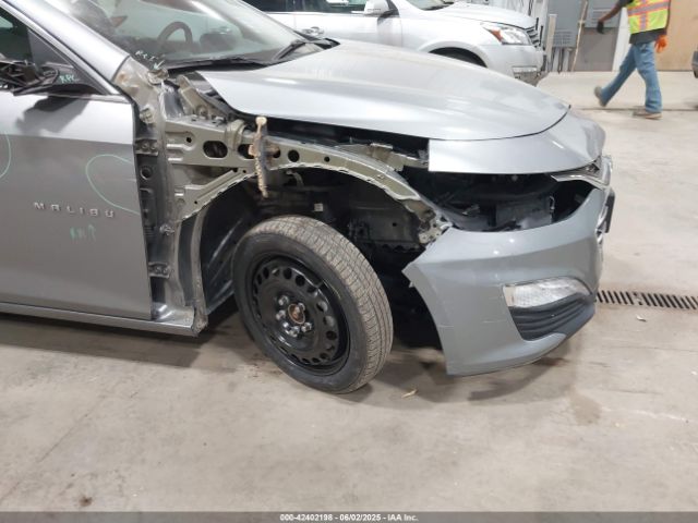 1G1ZD5ST3RF124105 Chevrolet Malibu Fwd 1lt