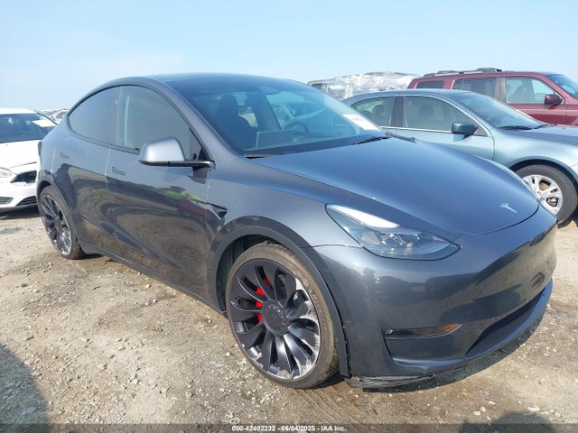 2023 TESLA MODEL Y 7SAYGDEF6PF872801 Photo 0