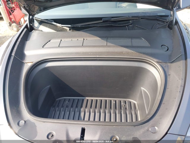 2023 TESLA MODEL Y 7SAYGDEF6PF872801 Photo 9