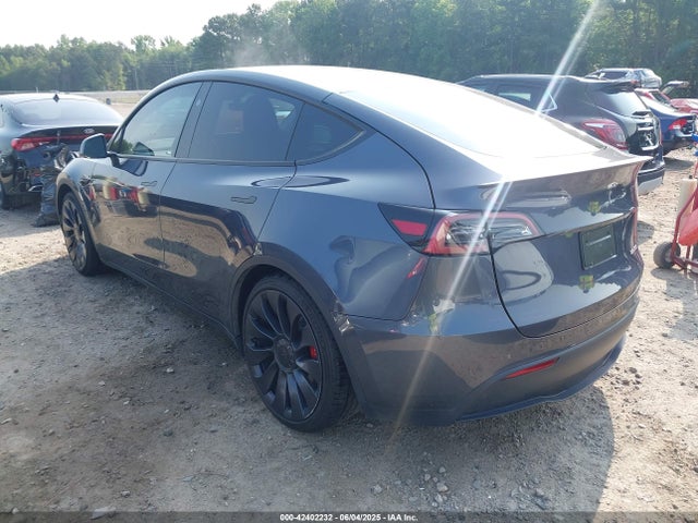 2023 TESLA MODEL Y 7SAYGDEF6PF872801 Photo 2
