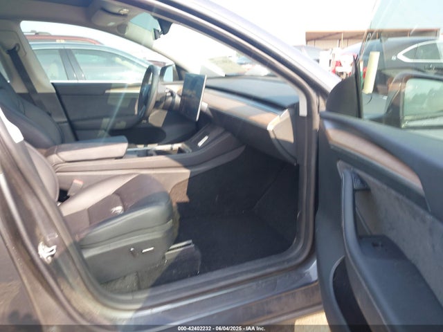 2023 TESLA MODEL Y 7SAYGDEF6PF872801 Photo 4