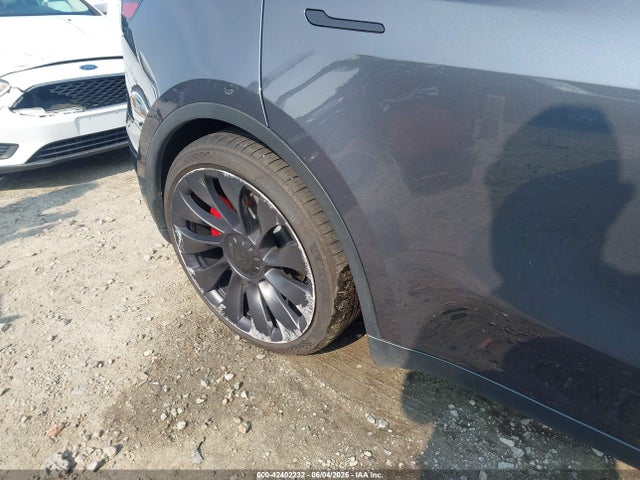 2023 TESLA MODEL Y 7SAYGDEF6PF872801 Photo 5