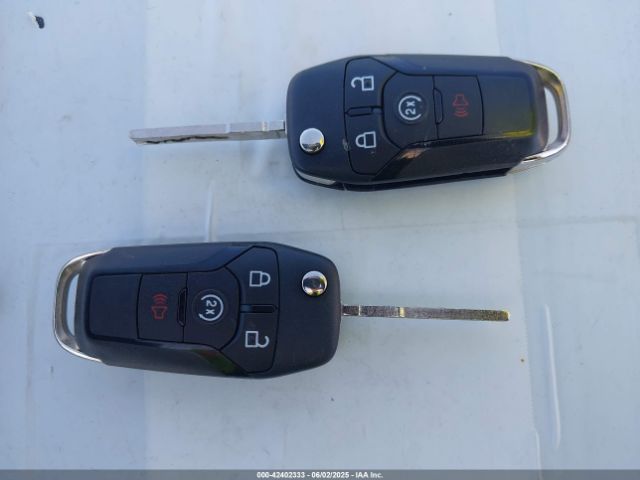 3FTTW8C95RRB00421 Ford Maverick Xlt