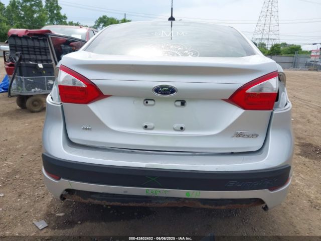 3FADP4BJ9GM157565 Ford FIESTA SE