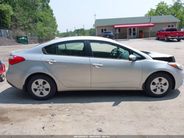KNAFX4A63F5374935 KIA FORTE LX