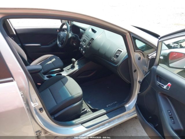KNAFX4A63F5374935 KIA FORTE LX
