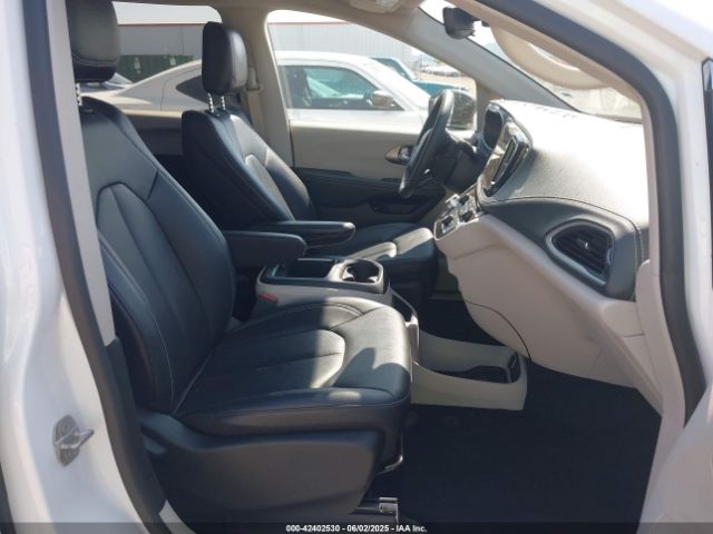 2024 CHRYSLER PACIFICA HYBRID 2C4RC1S71RR174452 Photo 4