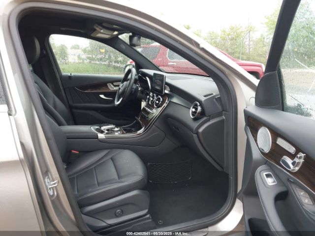 2019 MERCEDES-BENZ GLC 300 WDC0G4KB0KV145203 Photo 4