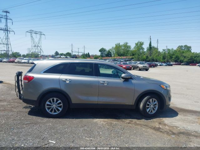 5XYPGDA52GG044582 KIA Sorento 3.3l Lx