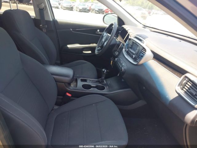 5XYPGDA52GG044582 KIA Sorento 3.3l Lx