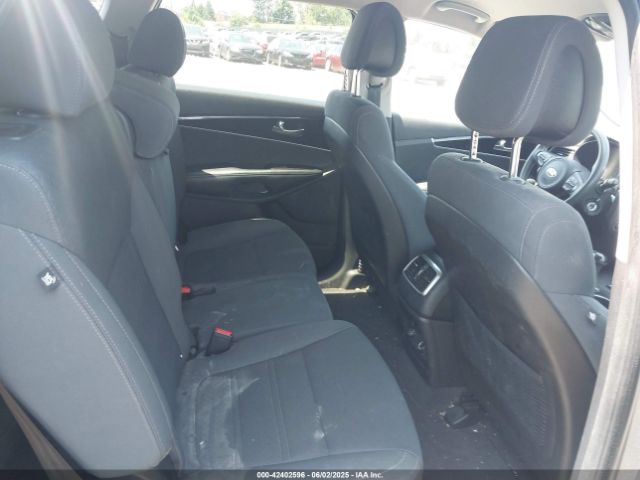 5XYPGDA52GG044582 KIA Sorento 3.3l Lx