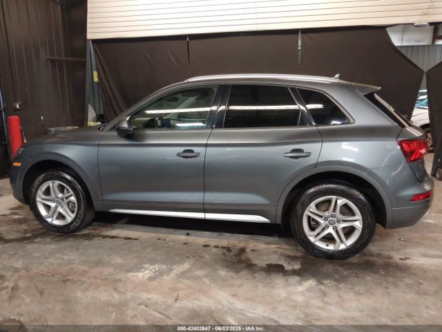 WA1ANAFY5J2177717 Audi Q5 2.0t Premium/2.0t Tech Premium