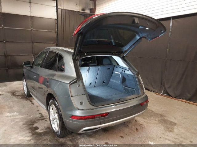 WA1ANAFY5J2177717 Audi Q5 2.0t Premium/2.0t Tech Premium