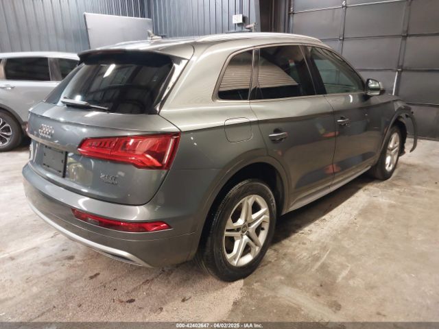 WA1ANAFY5J2177717 Audi Q5 2.0t Premium/2.0t Tech Premium