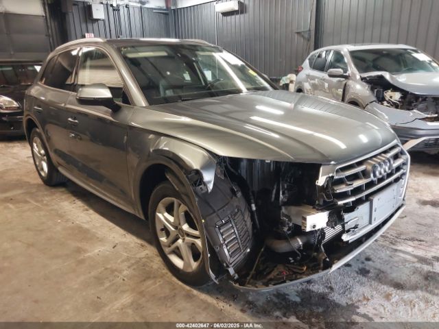 WA1ANAFY5J2177717 Audi Q5 2.0t Premium/2.0t Tech Premium