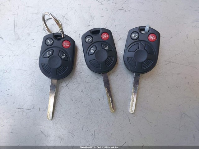 1FTYE1YM5GKB35426 Ford 2016