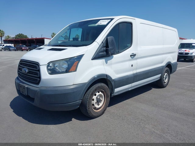 1FTYE1YM5GKB35426 Ford 2016