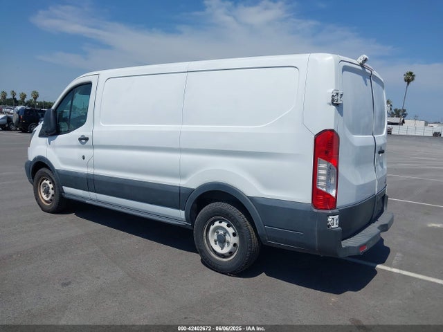 1FTYE1YM5GKB35426 Ford 2016