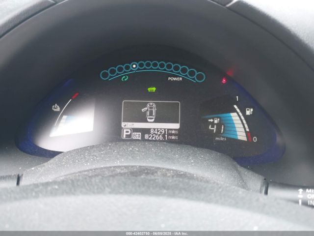 1N4AZ0CP8FC300885 Nissan Leaf