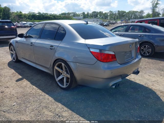 2006 BMW M5 WBSNB93596B581998 Photo 2