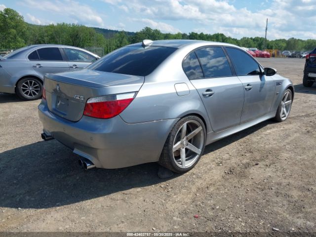2006 BMW M5 WBSNB93596B581998 Photo 3