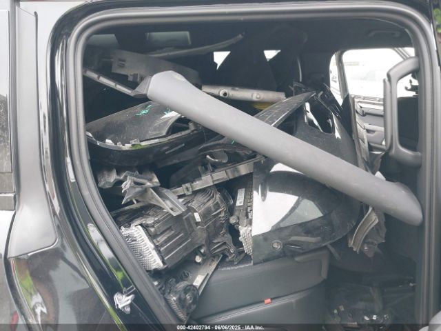 2023 LAND ROVER DEFENDER SALE2EEU9P2170194 Photo 7