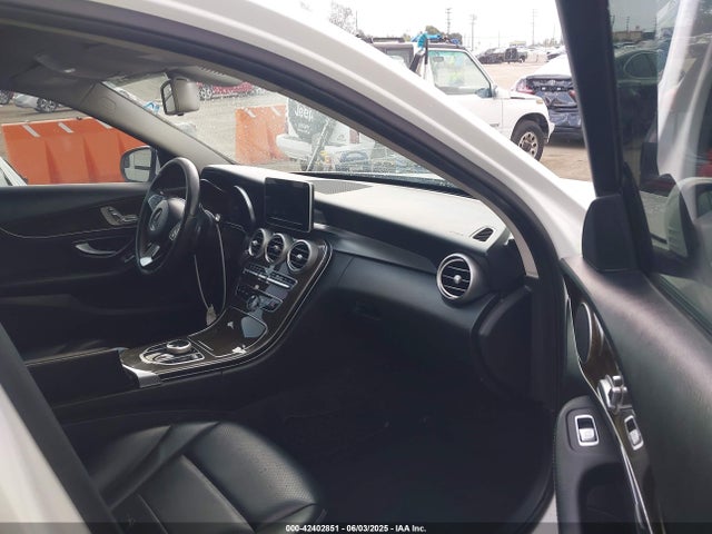 55SWF4JBXJU254283 Mercedes-Benz C 300