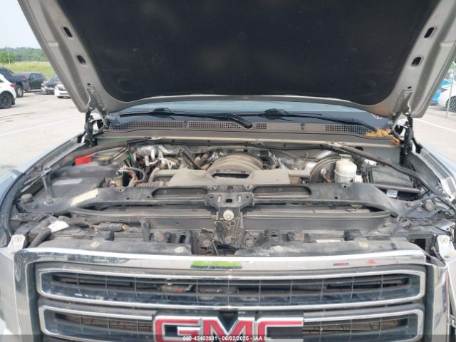 2018 GMC YUKON XL 1GKS2GKC9JR367659 Photo 9