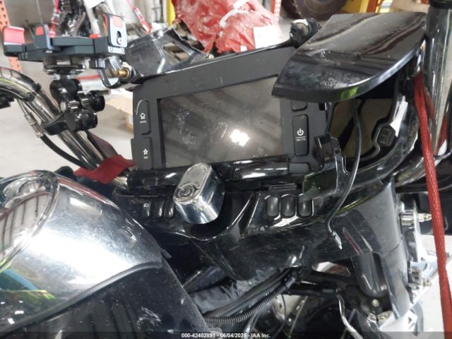 2016 HARLEY-DAVIDSON FLHTK 1HD1KEL12GB655046 Photo 6
