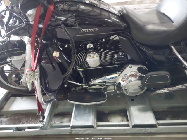 2016 HARLEY-DAVIDSON FLHTK 1HD1KEL12GB655046 Photo 8