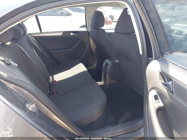 3VWD67AJ0GM267482 Volkswagen 2016