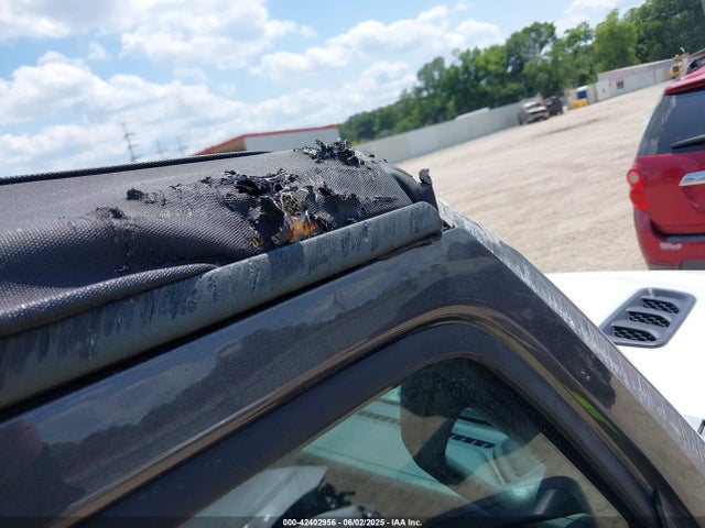 1C4HJXDN6LW181802 Jeep Wrangler Unlimited Sport 4x4