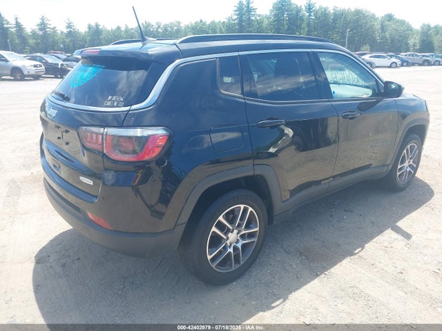Jeep Compass 2018 3C4NJDBB9JT103883 Image 4