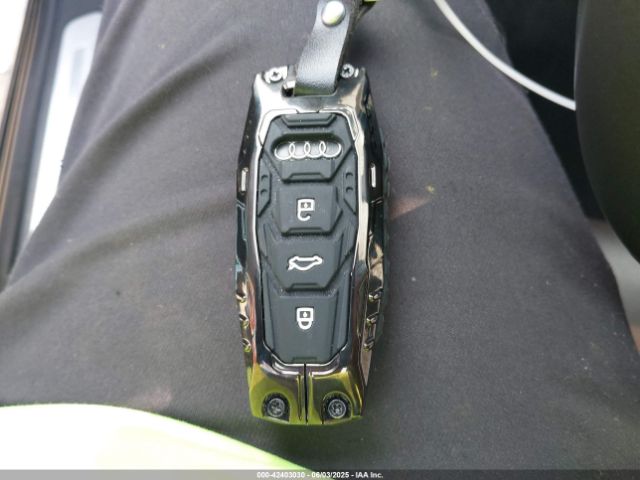 2021 AUDI A8 L WAU8DAF84MN030988 Photo 10