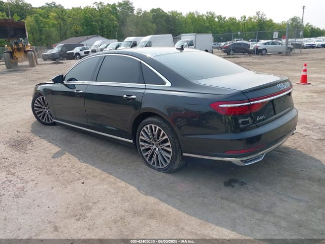 2021 AUDI A8 L WAU8DAF84MN030988 Photo 2