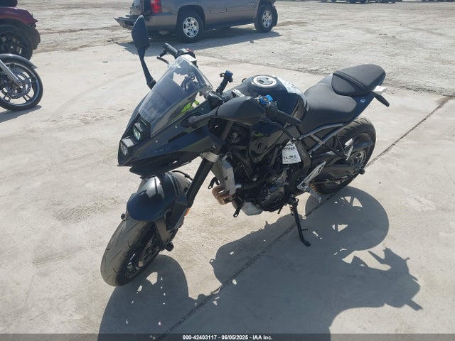 JS1EM13B9S7100129 Suzuki Fra1