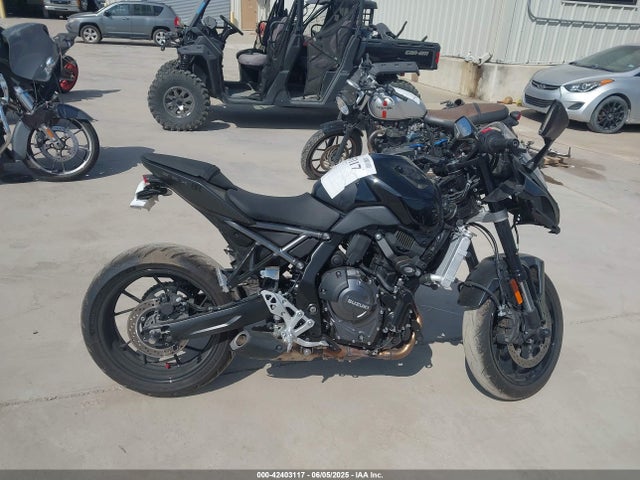 JS1EM13B9S7100129 Suzuki Fra1