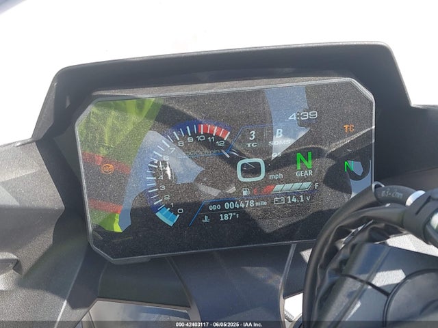 JS1EM13B9S7100129 Suzuki Fra1