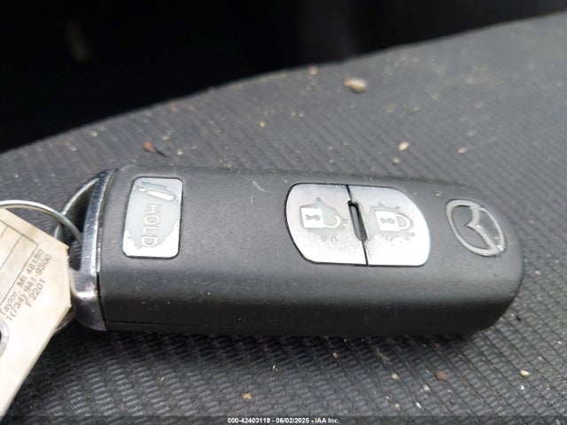 JM3KE4BY6G0829130 Mazda py